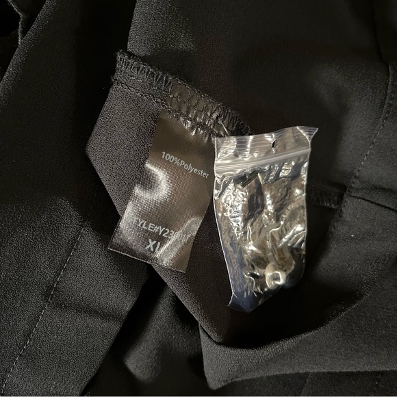 Tuckernuck Selena Blouse Black XL - Picture 7 of 15